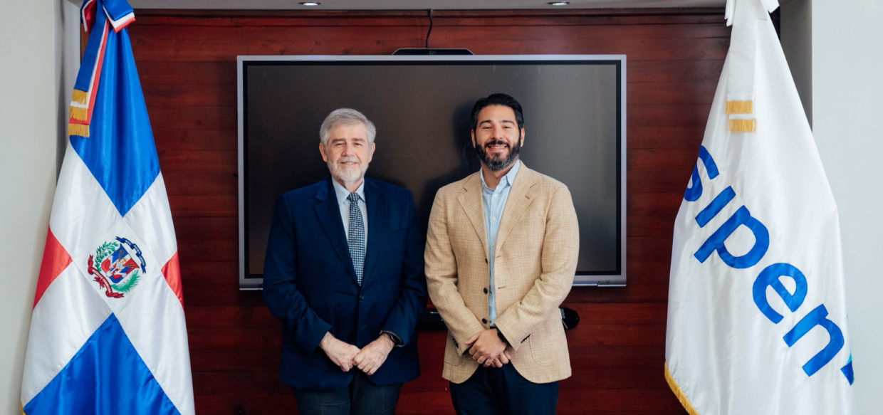 Francisco A. Torres recibió la visita del Dr. Emilio Carrasco, director del Centro Interamericano de Estudios de la Seguridad Social (CIESS)